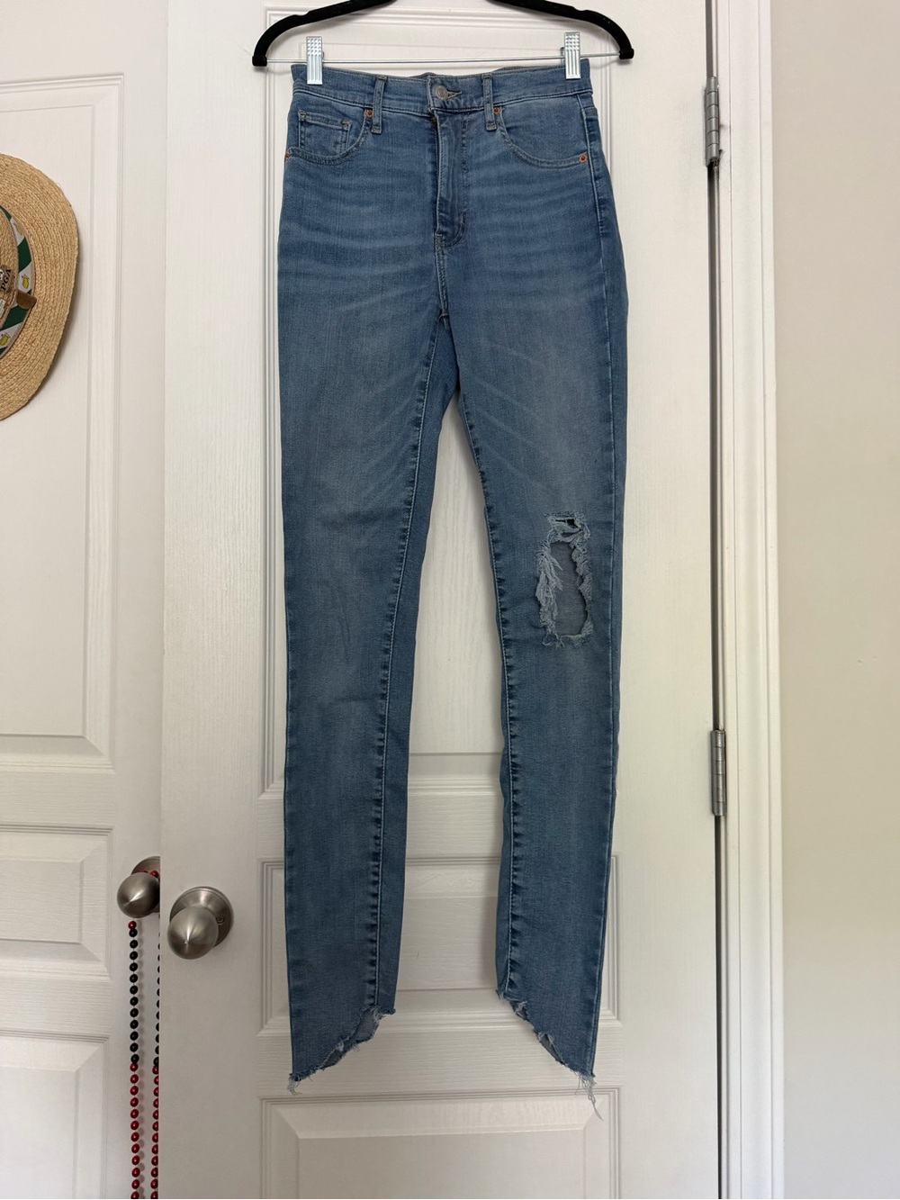 Levi's Mile High Super Skinny Jeans in blue, size 26